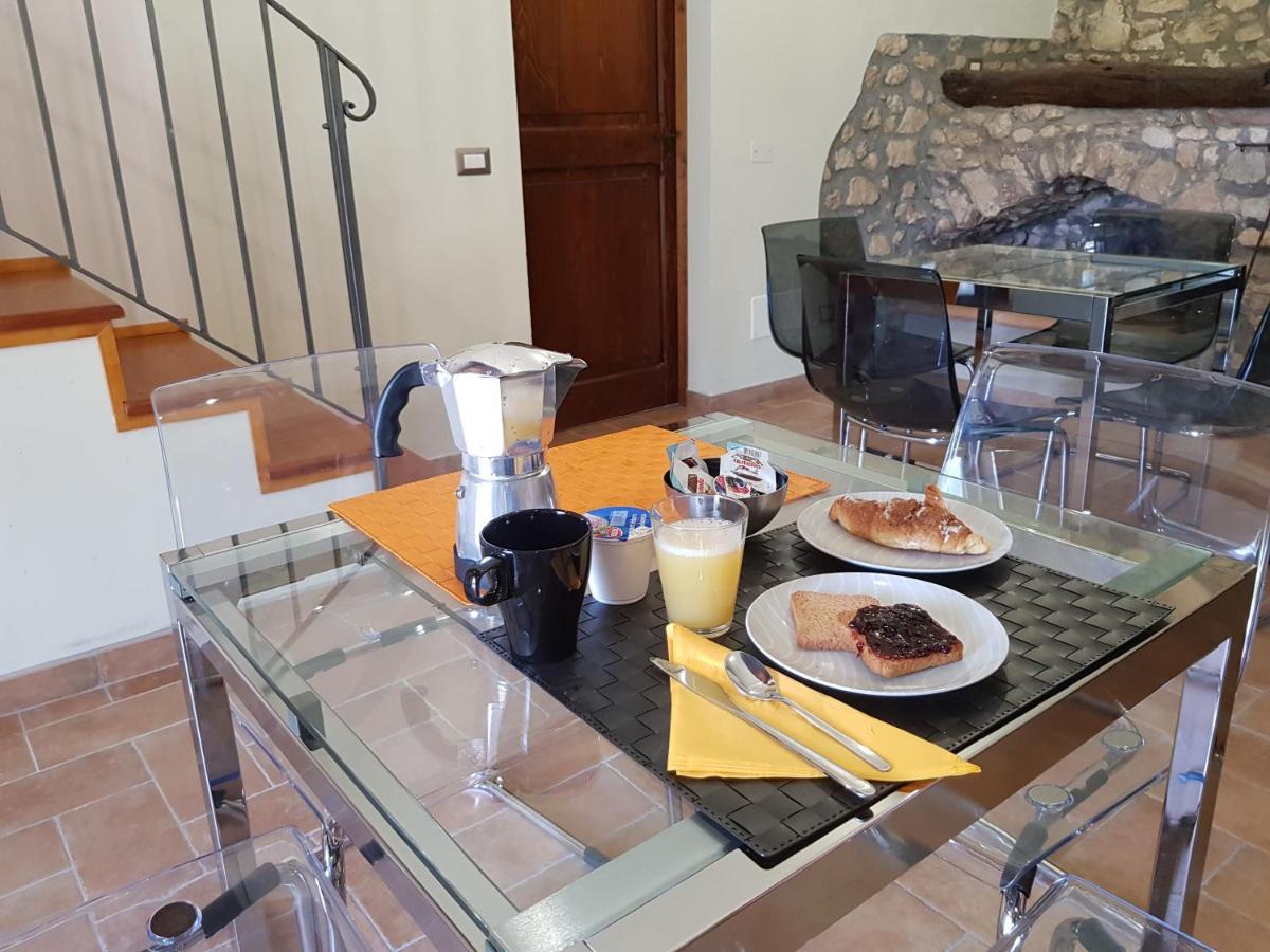 Bed and Breakfast La Colombaia à Cascia Extérieur photo